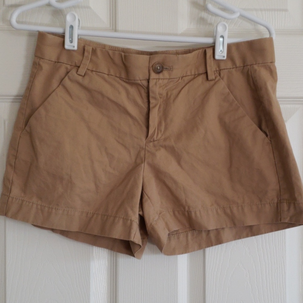 GAP Khakis short